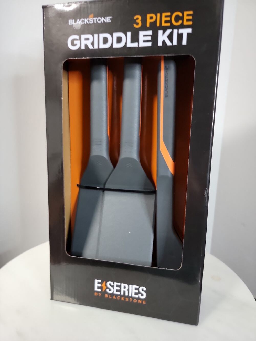 Blackstone E-Series 3 Piece Tongs and Spatulas Griddle Tool Kit Dishwasher Safe